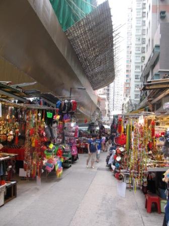 Urban redevelopment shortened the Wanchai market to 3 quarters of its original size.  I hope it won't get any shorter.