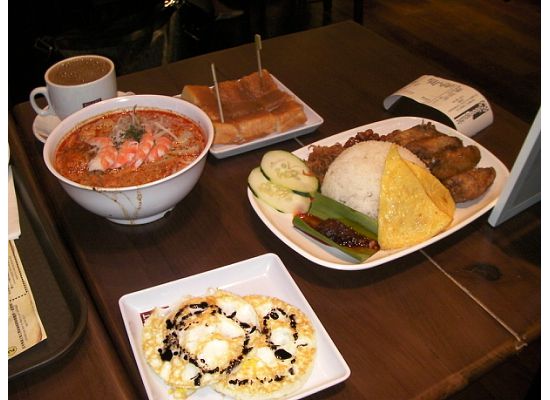 Thess Indonesian dishes were ordered in a Hong Kong Food Court