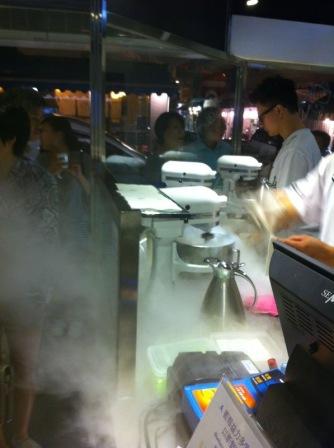 Yep, electric mixer is a main tool for them to make fresh ice-cream with liquid hydrogen.  Cool, huh?  I was like a little kid looking through the window and see how it is done.