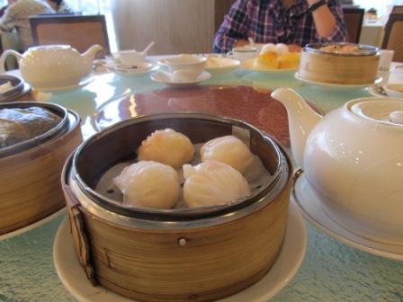 Shrimp dumpling (a.k.a. Ha Kau) is the MUST to everybody.  A typical dim sum, but to make a GREAT "Ha Kau" is NO ordinary knowledge to some people.  Some restaurants are renowned for their own versions.  This one was from Moon Kung Restaurant.