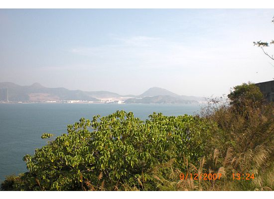 Viewing the Victoria Harbour from the other end of the museum at a different angel
