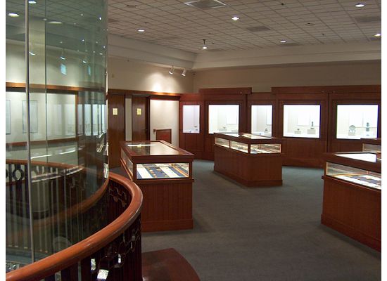 This picture pretty much captured the whole museum. But due to the small size of all the seal stones, you may be overwhelmed with the quantity here.